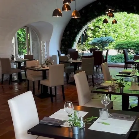 L'oustaou Frühstückspension Chateau-Arnoux-Saint-Auban