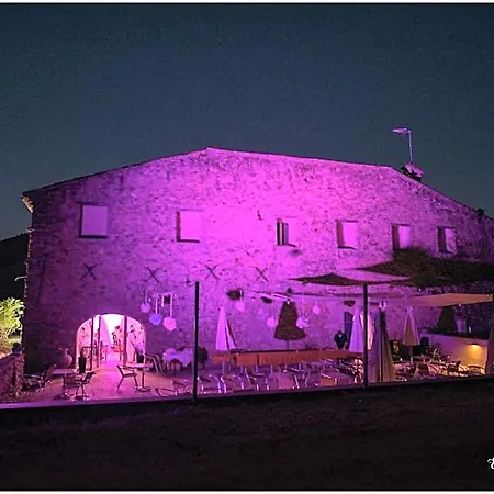 Bed & Breakfast L'oustaou 3*